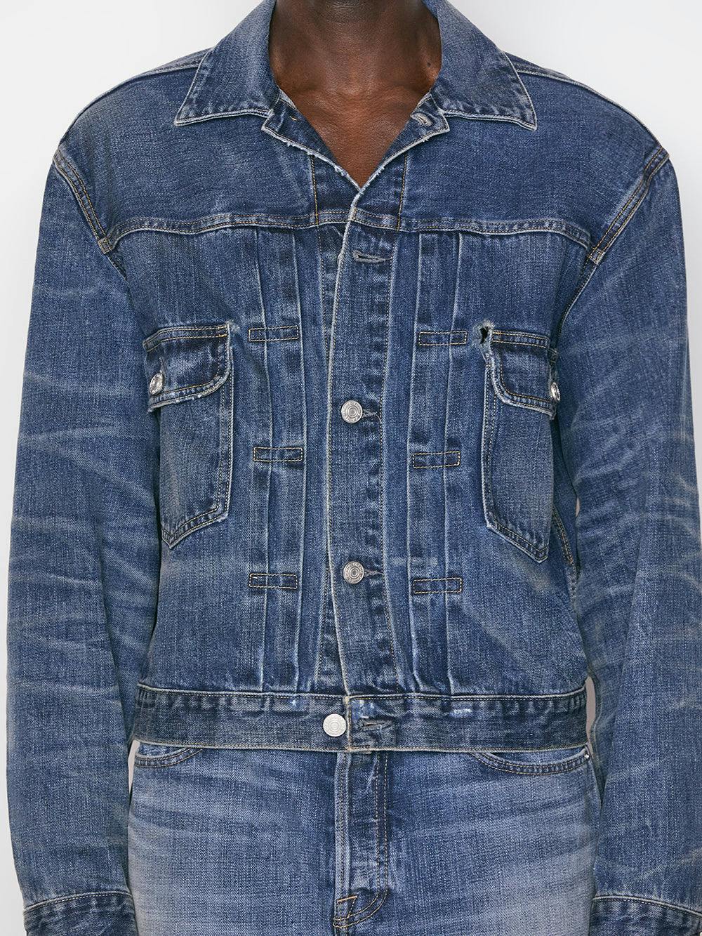jacket front detail view alt:size alt:fit1